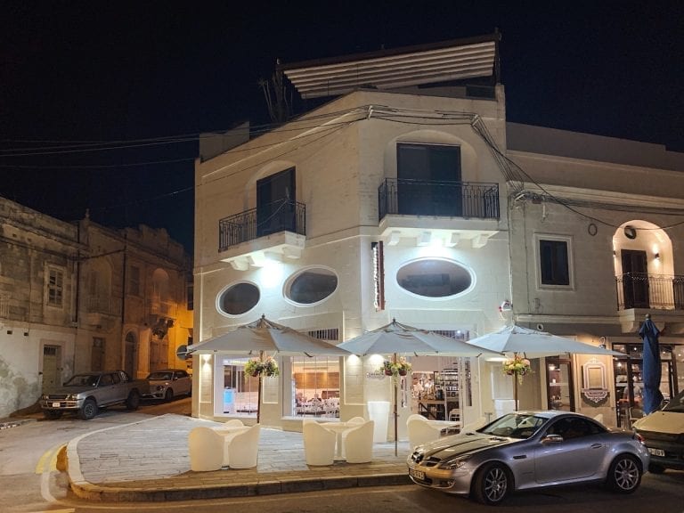 the beautiful italian and malta style seafood restaurant on the harbour