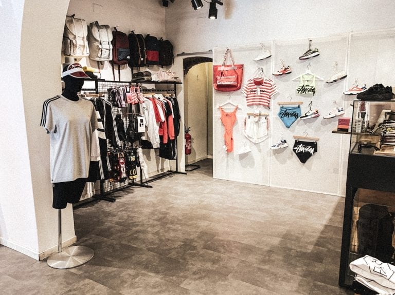 fashion streetwear shop in cavour