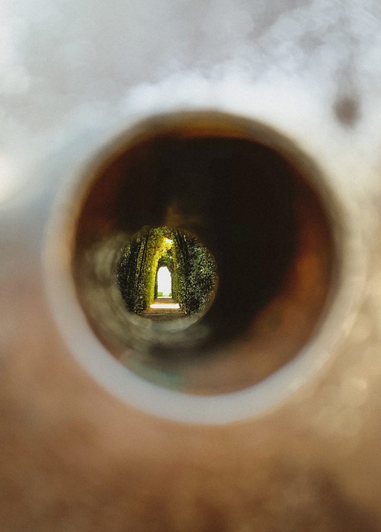 the knights of malta keyhole gives a magic view of st peter dome if you look through the small hole