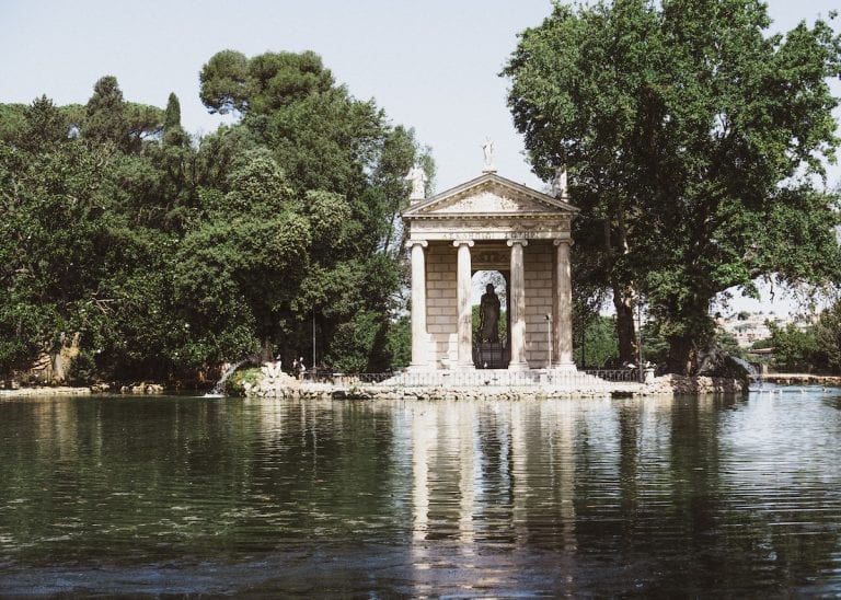 the beautiful tempo on the lake in villa borghese