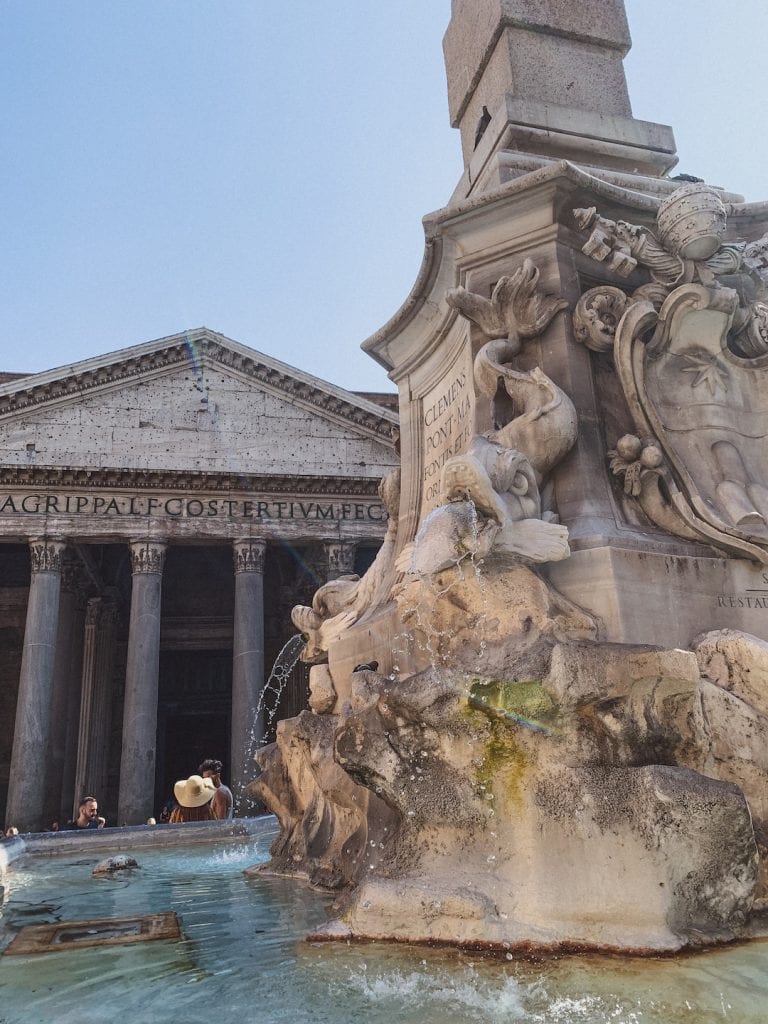 Pizza Rotonda and Pantheon is the most famous landmarks in Rome nowadays