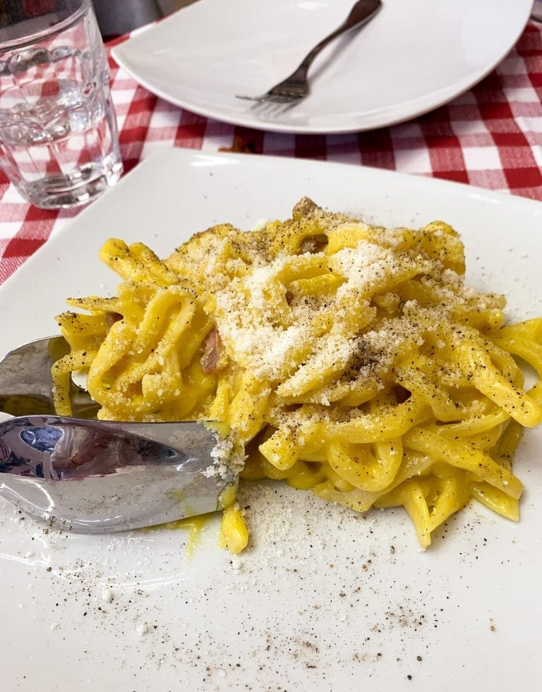 Carbonara made with the fresh pasta by the restaurant in Ariccia freschette bistrot