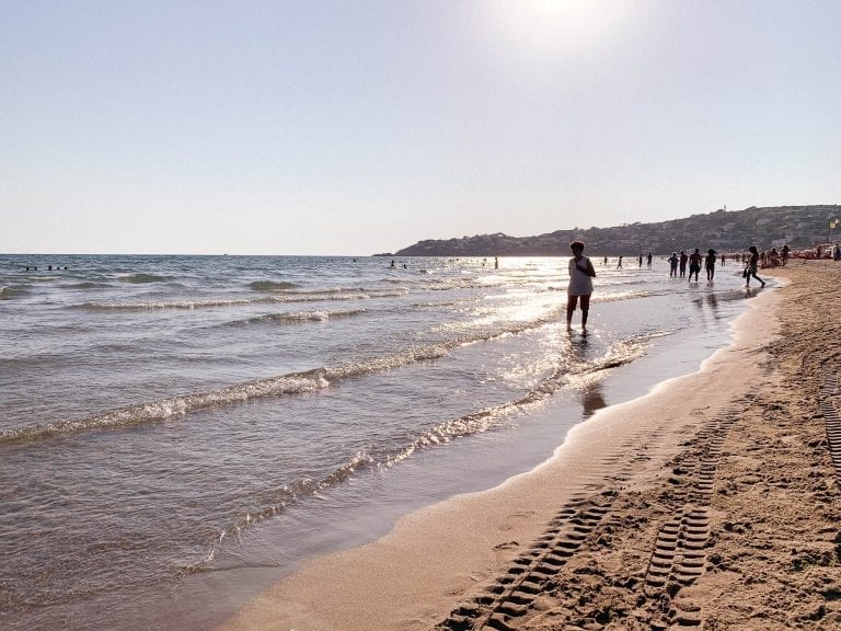 Stay a bit longer until the sunset on the Gaeta beach (Gaeta Spiaggia Serapo) because you will not regret for this stunning golden moment.