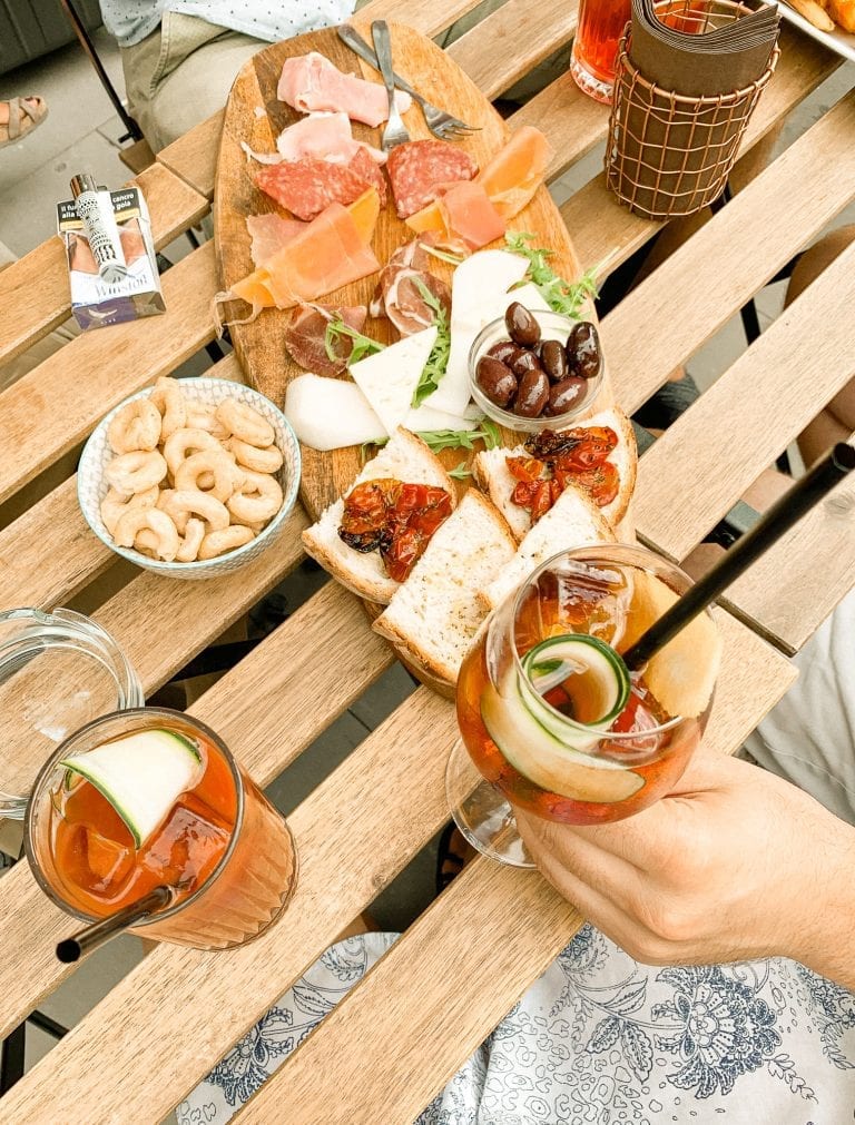 Where to eat in Rome September list, Gatsby Cafe offers classic Italian cocktails and very rare bloody mary for Aperitivo