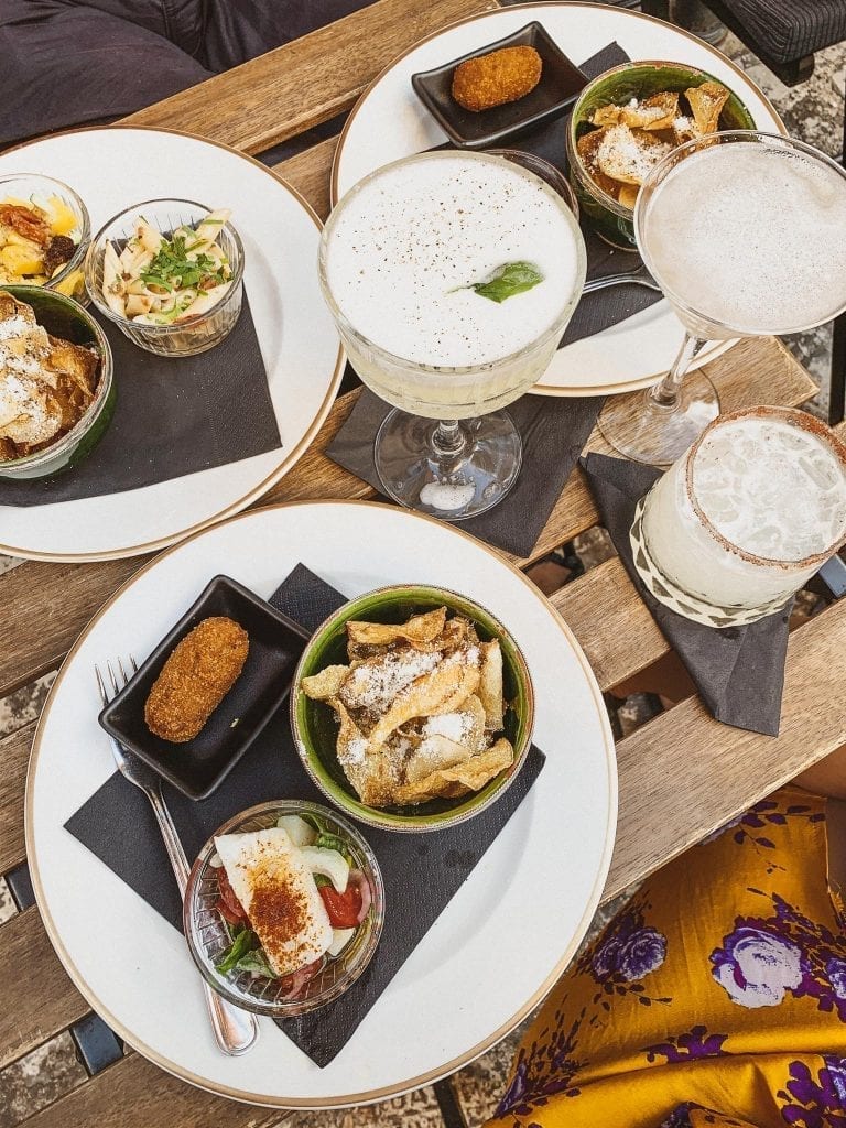 Where to eat in Rome September list, Suburra aperitivo with creative and delicious cocktails and small bites for Aperitivo