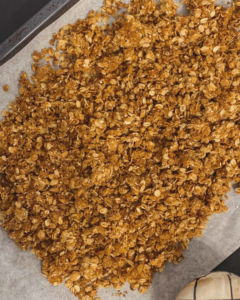 homemade granola with oats gonna be crunchy as you imagine but not right after it is out from the oven, so don't panic, just let it cool down