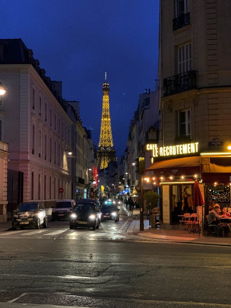 Eiffel tower in the night