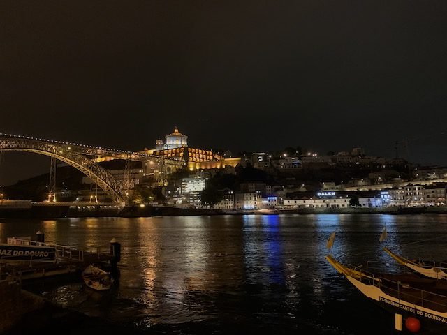 night of Gaia from Porto city center